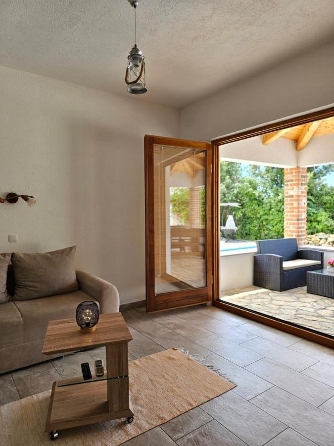 Holiday Homes Sintija Kampor Kültér fotó